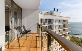 Pearl 44 Luxury Apartment